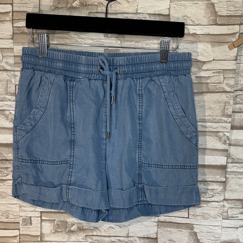 Universal Thread Light Blue Cargo Mid Rise Shorts - Picture 2 of 9